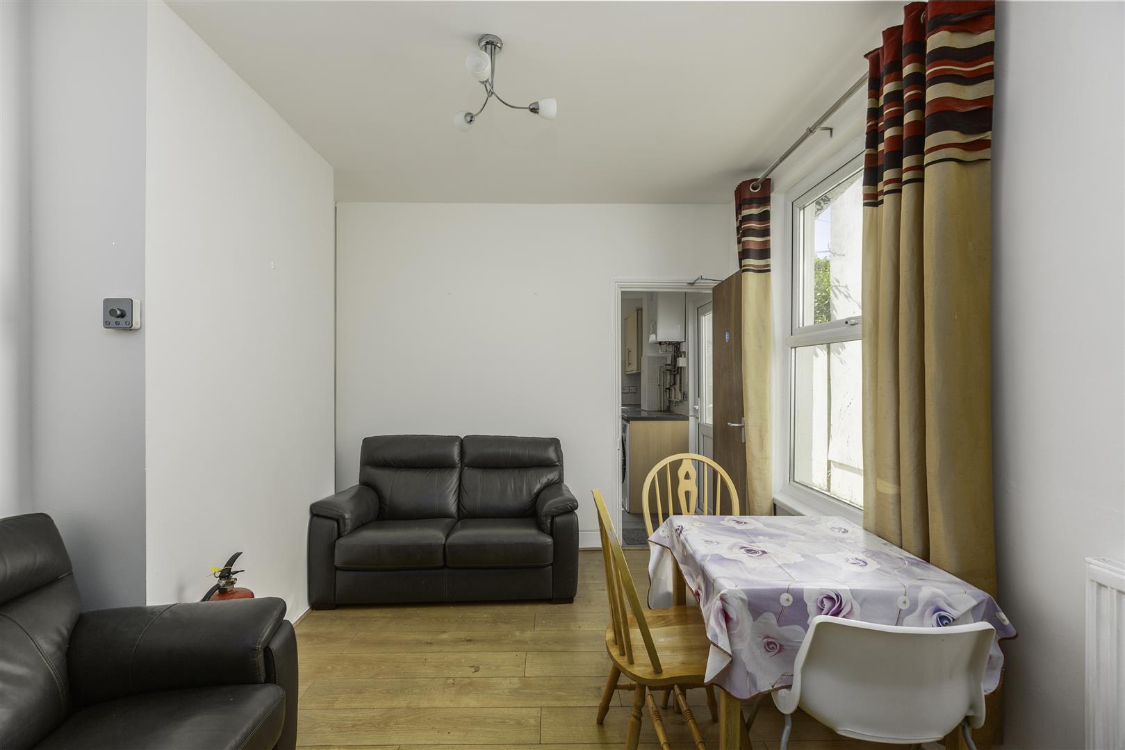 Oakwood Road, Brynmill, Swansea, SA2 0DN